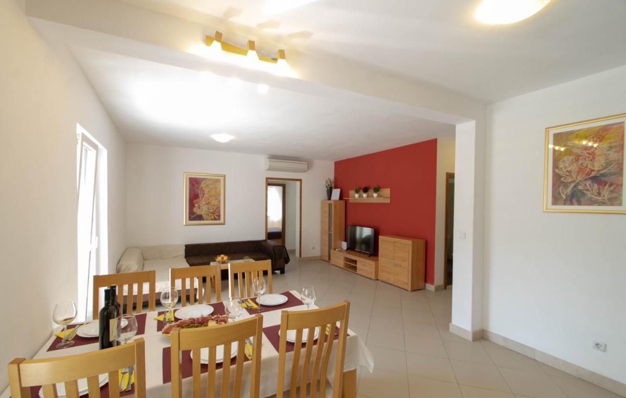 Apartments Valeria Zrnovo Dış mekan fotoğraf