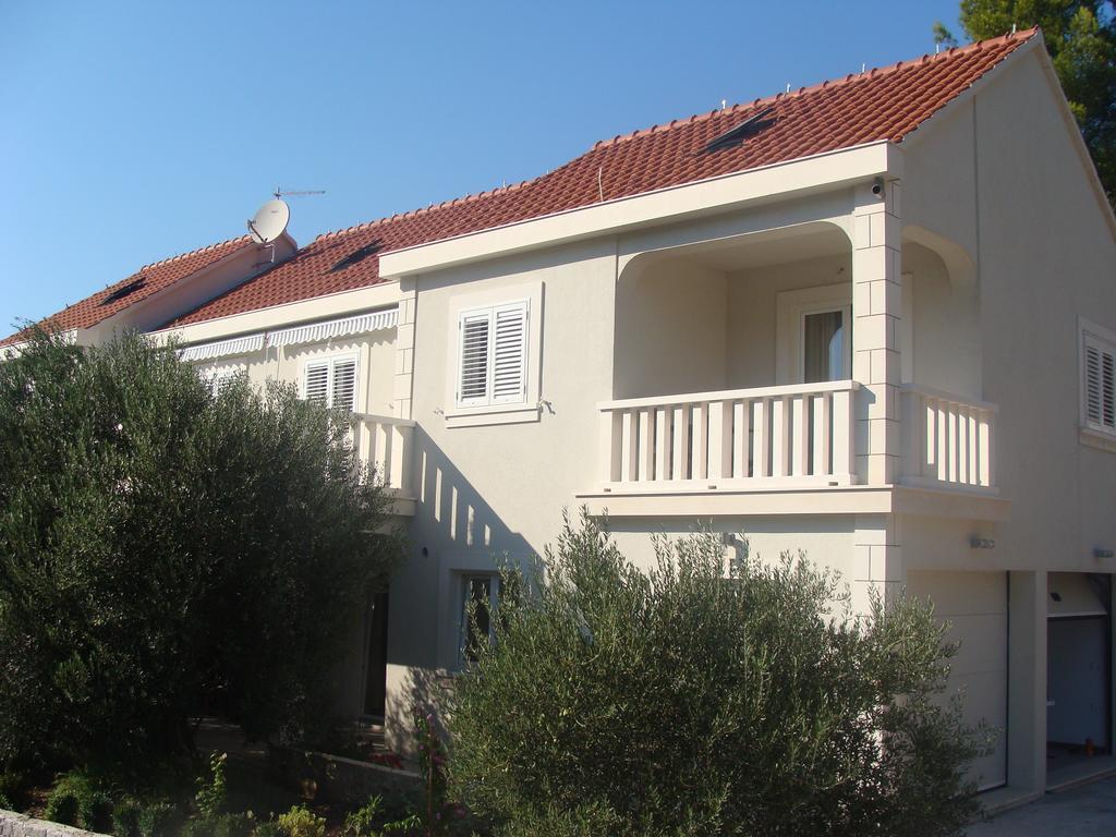 Apartments Valeria Zrnovo Oda fotoğraf